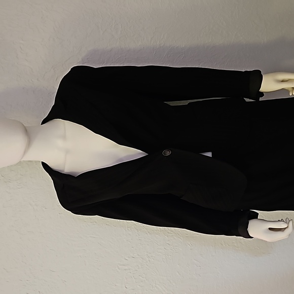 VTG JONES NEW YORK Black Trendy Pinstripe One Button Blazer - Picture 3 of 8